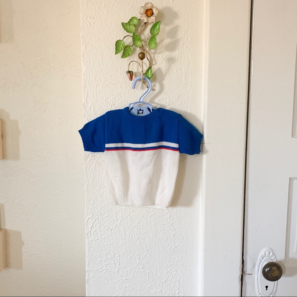 Vintage baby short sleeve sweater!